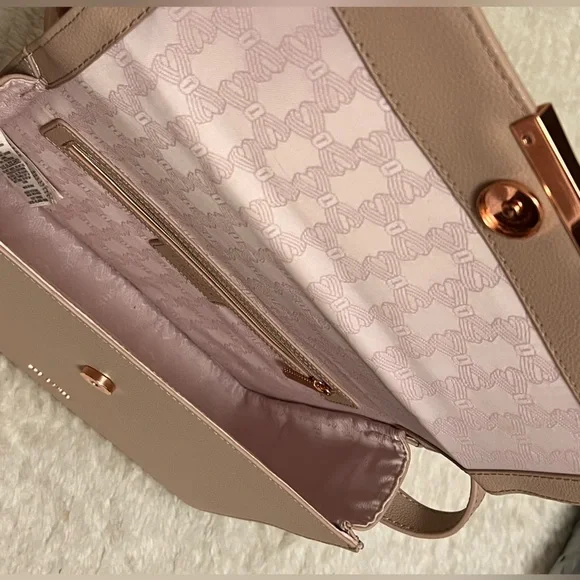 ‼️SOLD‼️ Ted Baker women’s adjustable strap crossbody bag - Picture 4 of 6